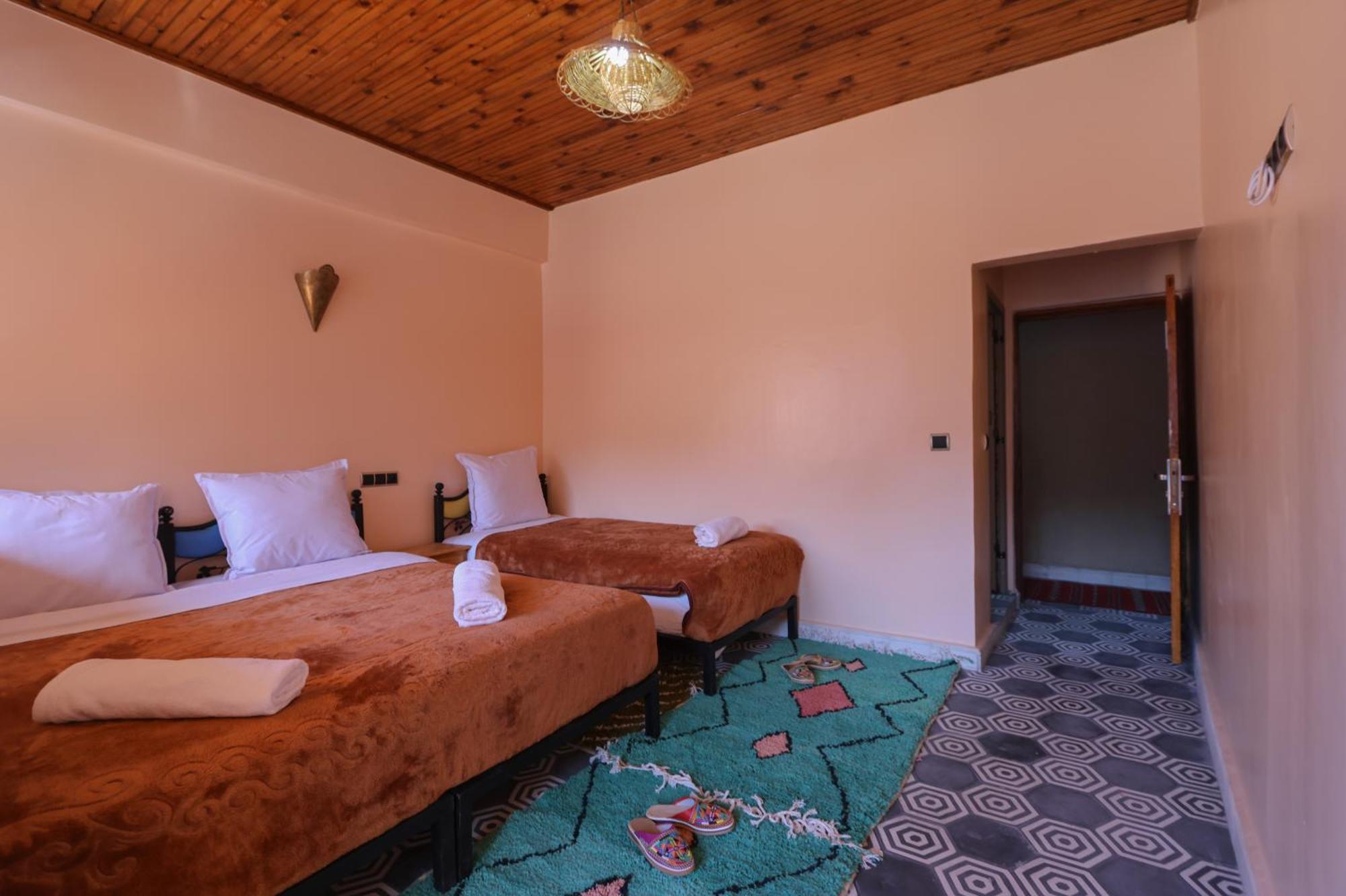 Tamatert Guest House อิมลิล ภายนอก รูปภาพ